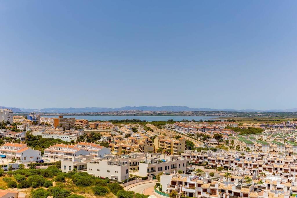 Apartamento Con Vistas Al Mar Y Al Lago Torrevieja Exterior foto