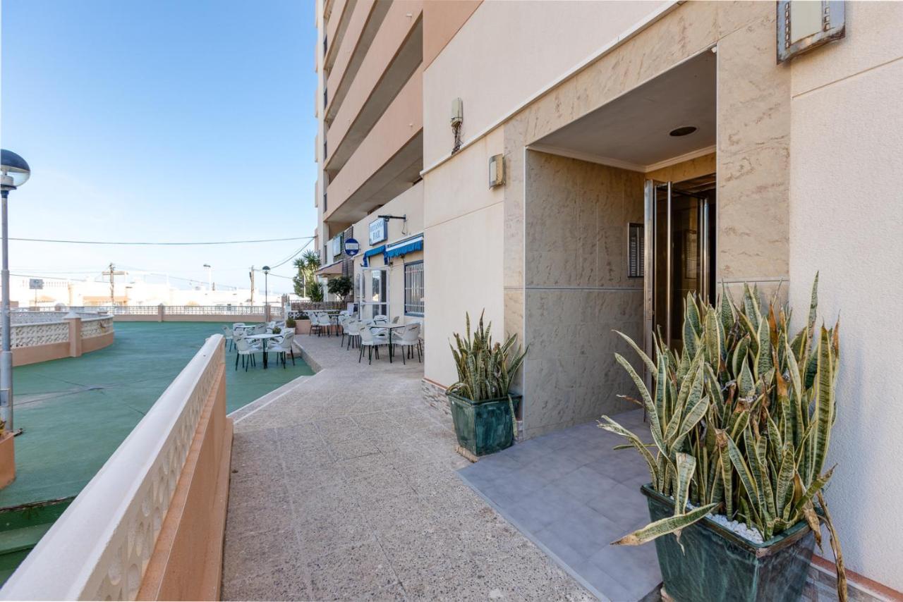 Apartamento Con Vistas Al Mar Y Al Lago Torrevieja Exterior foto